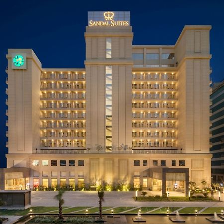 Sandal Suites By Lemon Tree Hotels Noida Eksteriør billede