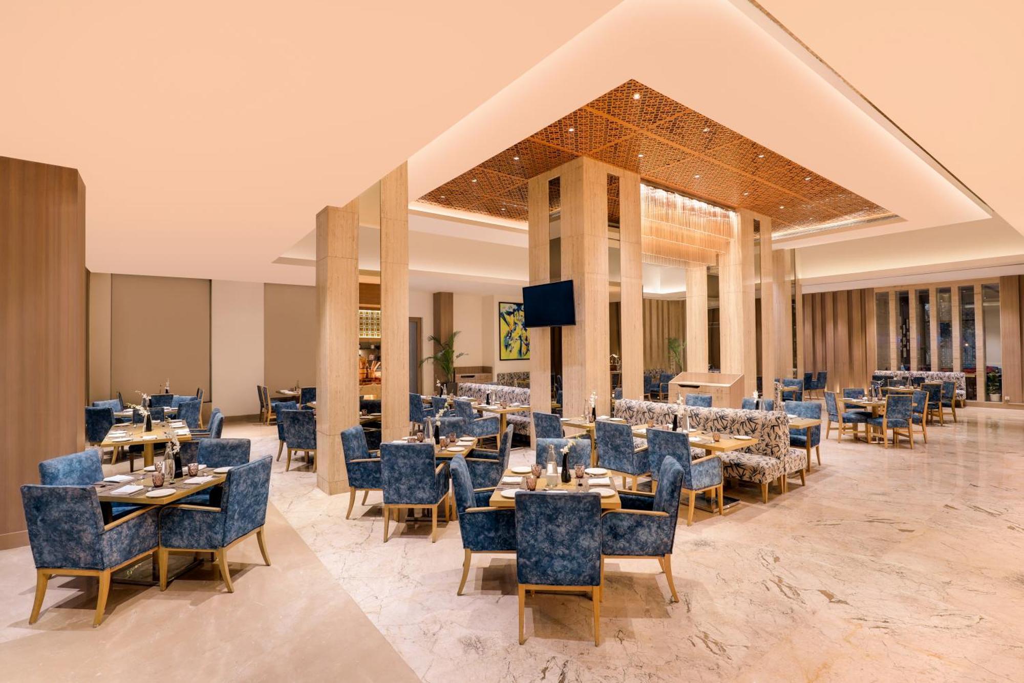 Sandal Suites By Lemon Tree Hotels Noida Eksteriør billede
