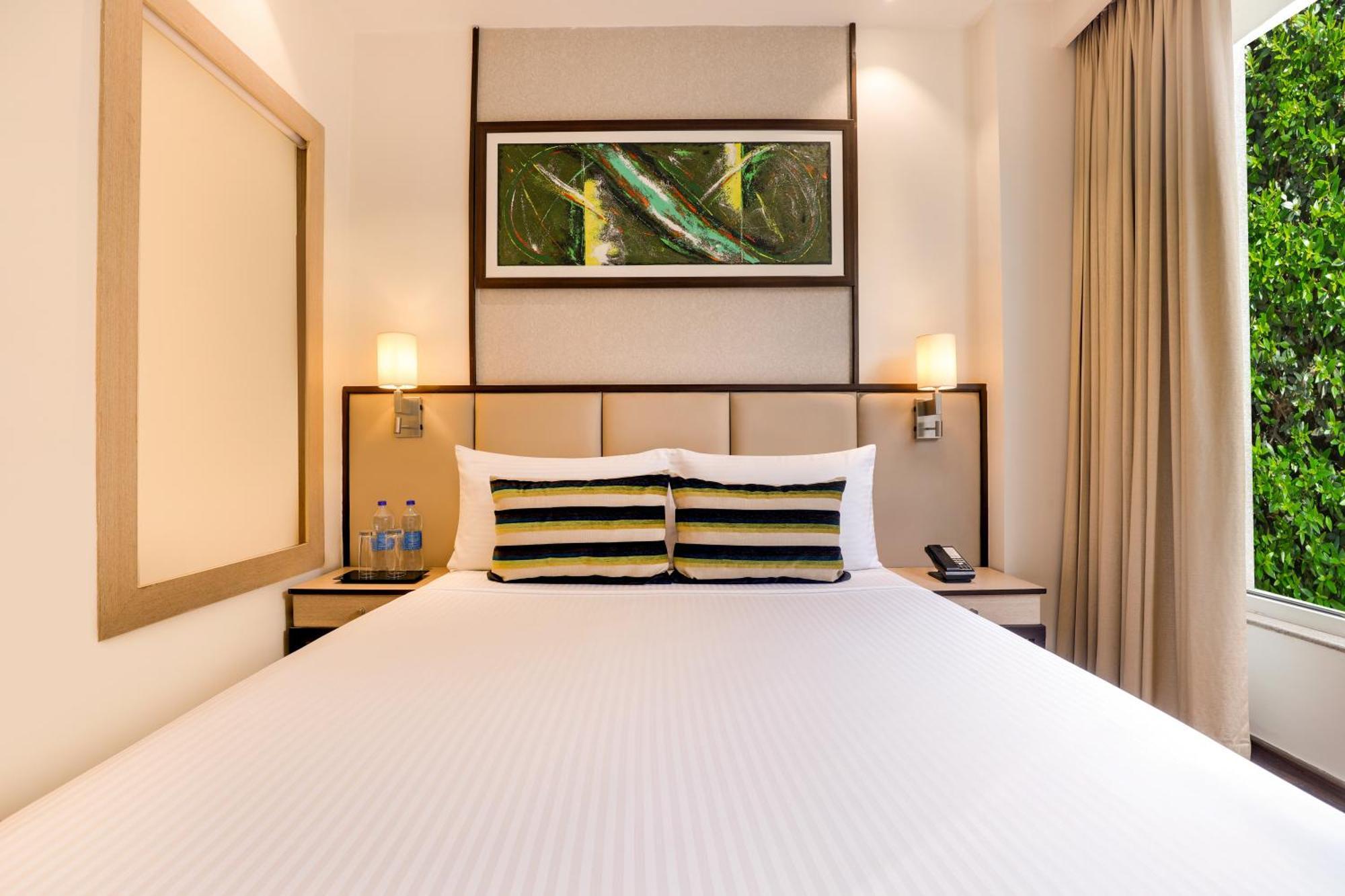 Sandal Suites By Lemon Tree Hotels Noida Eksteriør billede
