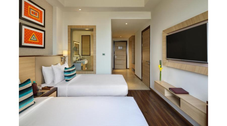 Sandal Suites By Lemon Tree Hotels Noida Eksteriør billede