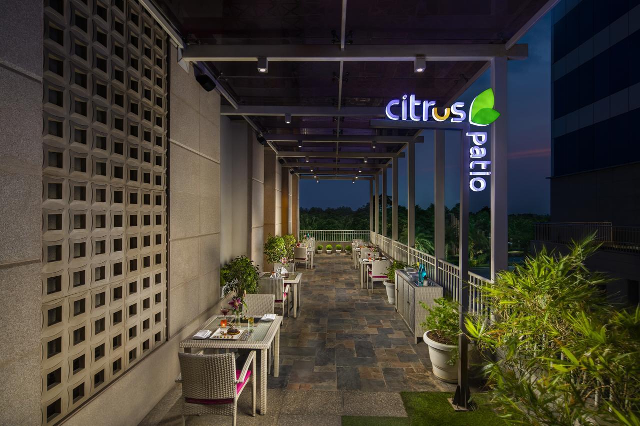 Sandal Suites By Lemon Tree Hotels Noida Eksteriør billede