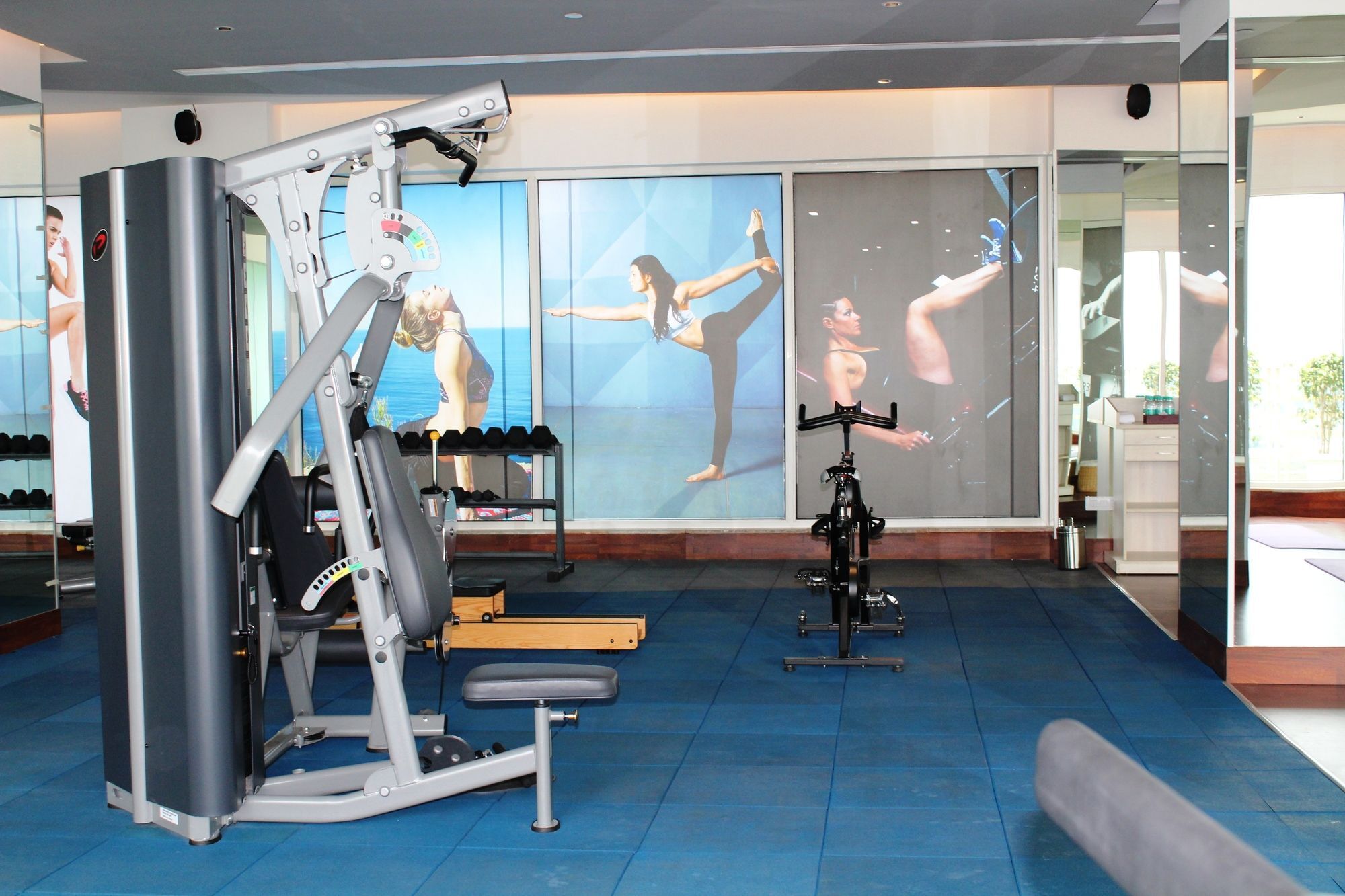 Sandal Suites By Lemon Tree Hotels Noida Eksteriør billede